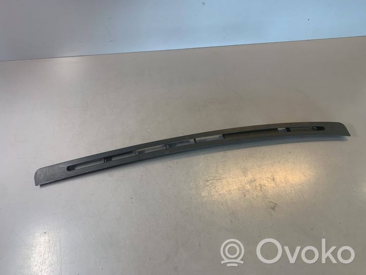 BMW 3 E36 Katon tuuletussuuttimen ritilä 8146228