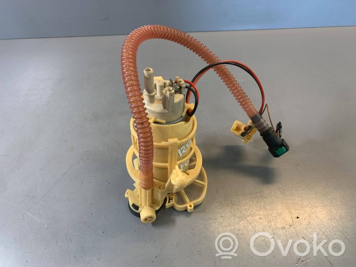 BMW 7 F01 F02 F03 F04 Pompe à carburant 7201484