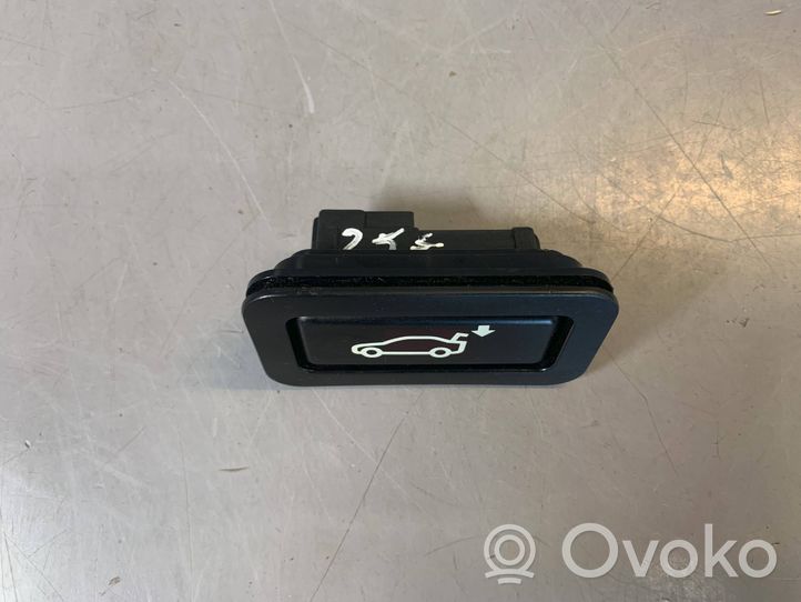 BMW 7 E65 E66 Bouton interrupteur ouverture du coffre 8375580