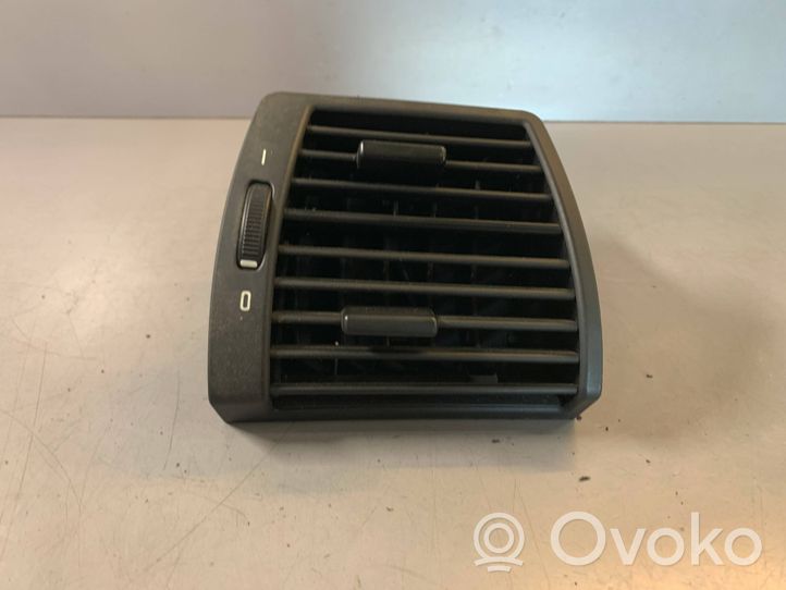 BMW X5 E53 Copertura griglia di ventilazione laterale cruscotto 8402216