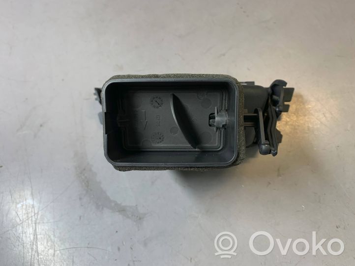 BMW 3 E90 E91 Copertura griglia di ventilazione laterale cruscotto 9123300