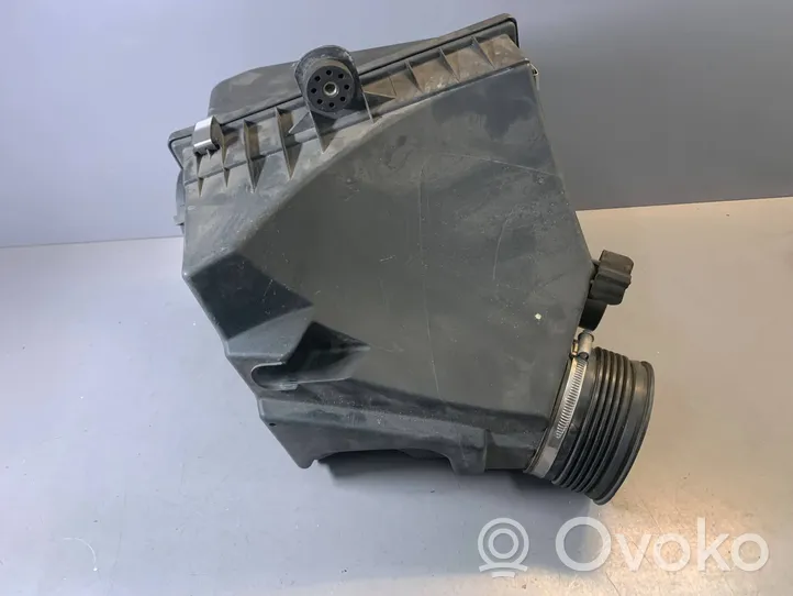 BMW 7 E38 Boîtier de filtre à air 13711436613