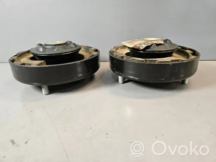 BMW 5 E39 Supporto di montaggio della molla elicoidale 1091710