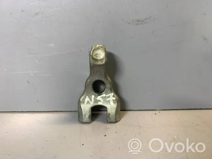 BMW 7 F01 F02 F03 F04 Sprauslas turētājs/pleciņš 13538578607