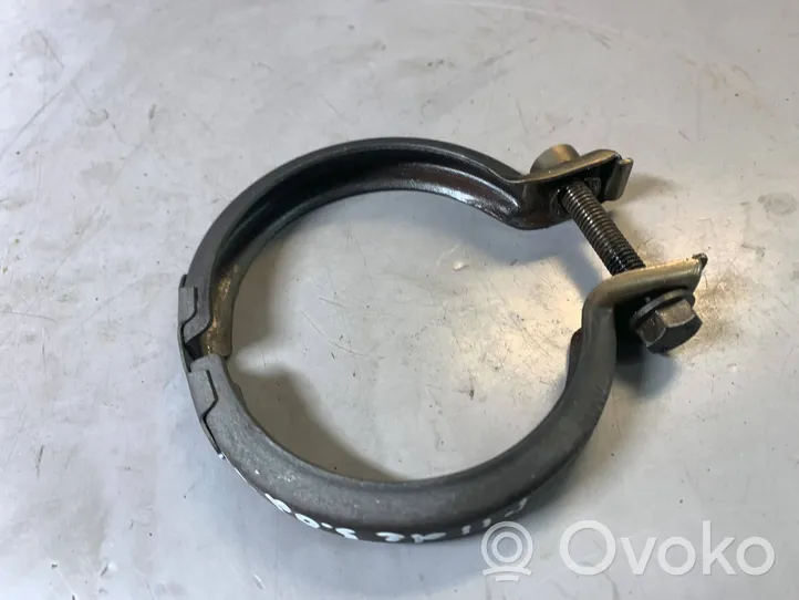 BMW 5 F10 F11 Morsetto per la connessione del tubo della marmitta 7804161