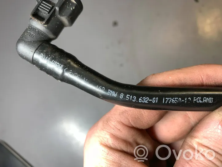 BMW 5 F10 F11 Vacuum line/pipe/hose 8513632