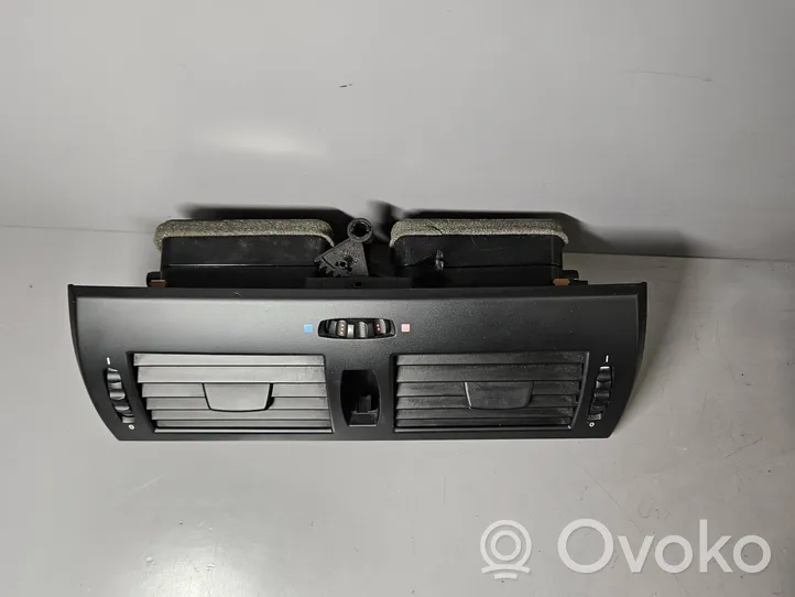 BMW X3 E83 Griglia di ventilazione centrale cruscotto 3400074