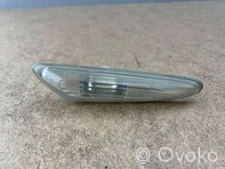 BMW X3 E83 Seitenblinker 3418448