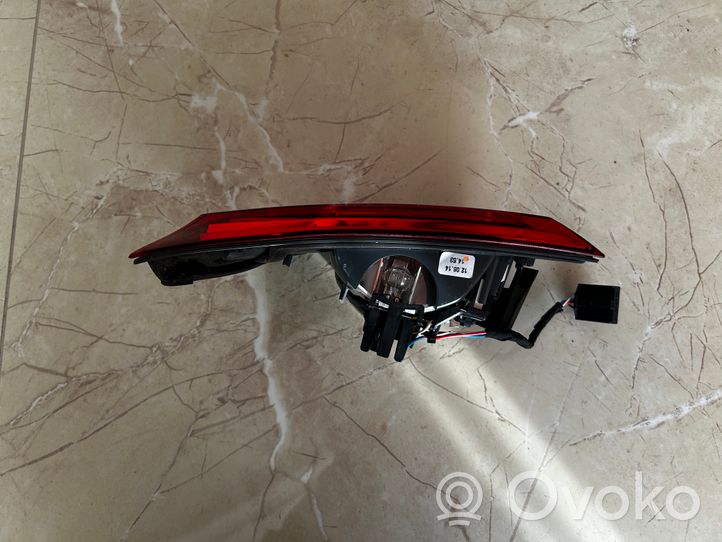 BMW 4 F32 F33 Tailgate rear/tail lights 7296102