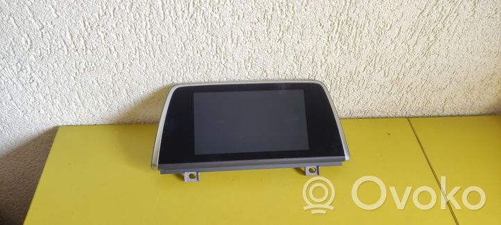 BMW 2 F46 Monitor / wyświetlacz / ekran 8803368