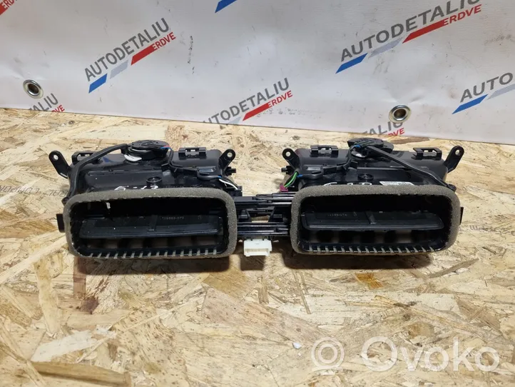 BMW 5 G30 G31 Centrālais gaisa ventilācijas režģis 9329579