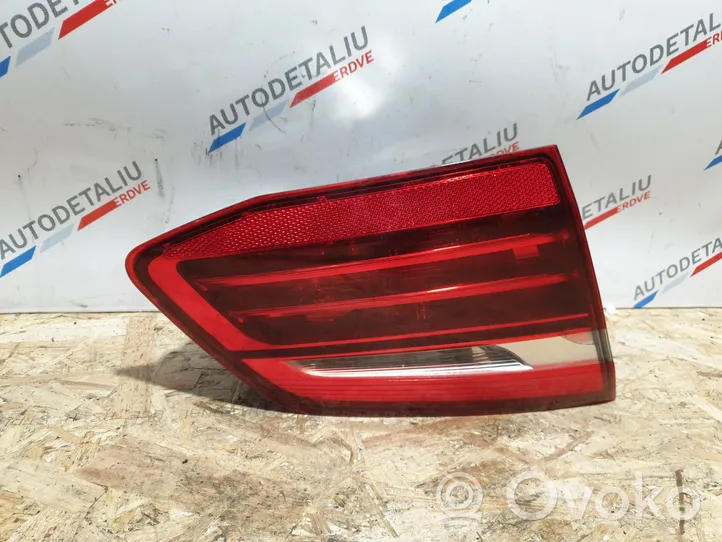 BMW 2 F45 Lampy tylnej klapy bagażnika 7311031