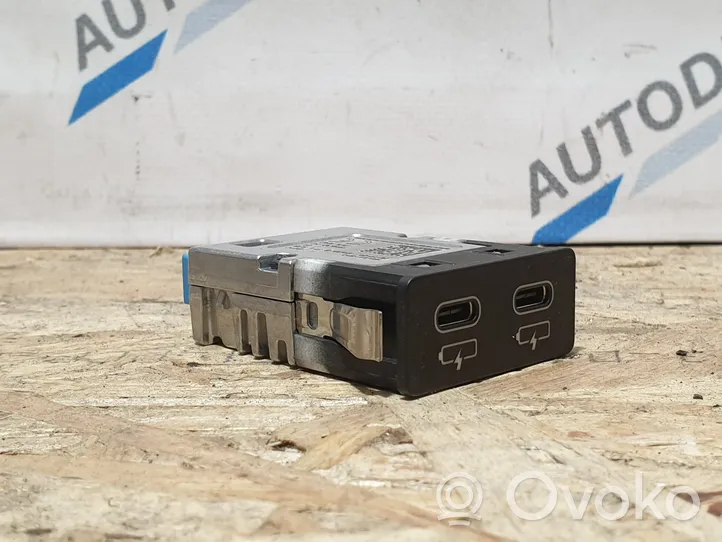 BMW X1 F48 F49 USB jungtis 8711938