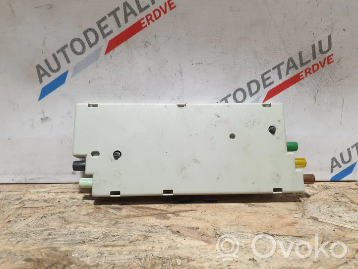 BMW 6 F12 F13 Aerial antenna amplifier 9257382