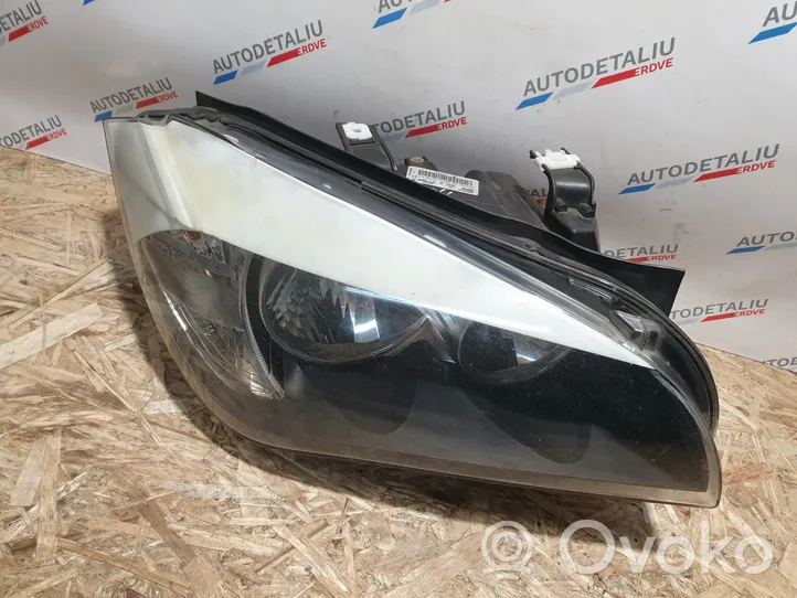 BMW X1 E84 Lampa przednia 2990004