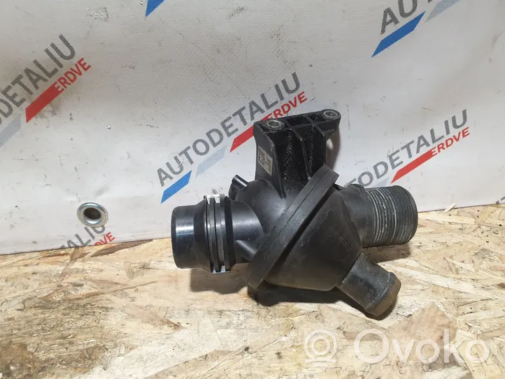 BMW 4 F32 F33 Termostato/alloggiamento del termostato 8648791