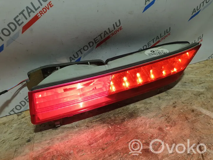 BMW 7 E65 E66 Lampy tylnej klapy bagażnika 8379690