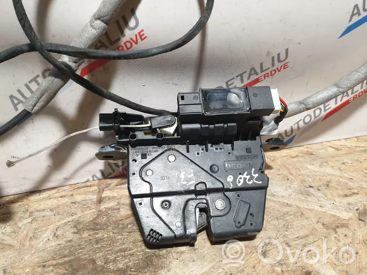 BMW 3 F30 F35 F31 Siłownik elektryczny podnoszenia klapy tylnej / bagażnika 4817123