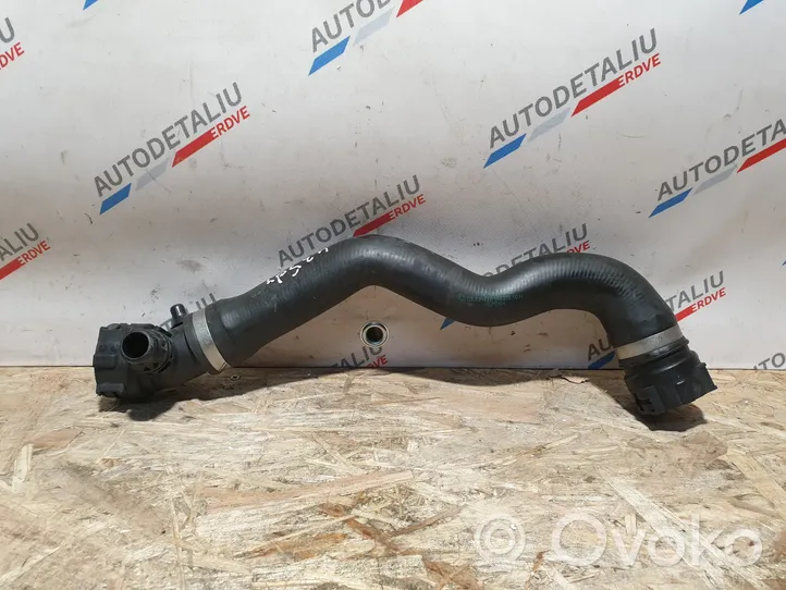 BMW 4 F32 F33 Tuyau de liquide de refroidissement moteur 7812941