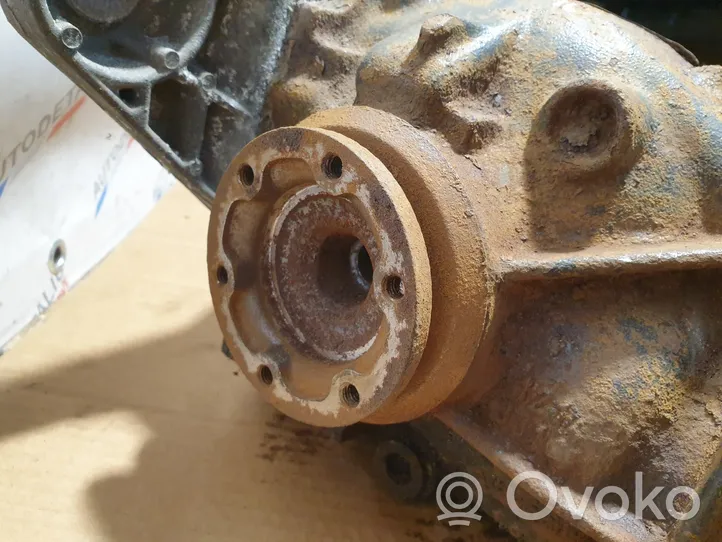 BMW 5 E39 Aizmugurējais reduktors 1214544