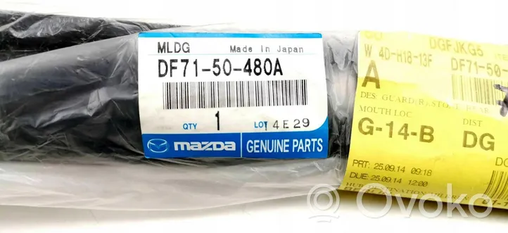 Mazda 2 Nadkole przednie DF7150480A