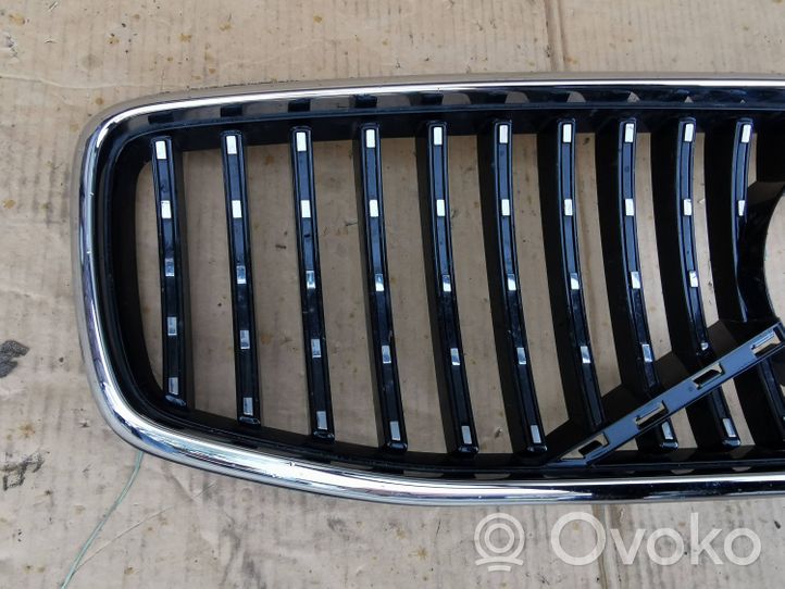 Volvo V90 Cross Country Grille calandre supérieure de pare-chocs avant Ramka Chrom listwa grilla