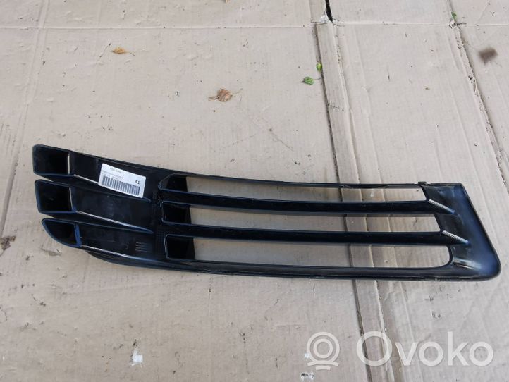 Audi RS6 C6 Grille inférieure de pare-chocs avant 4F0807681K