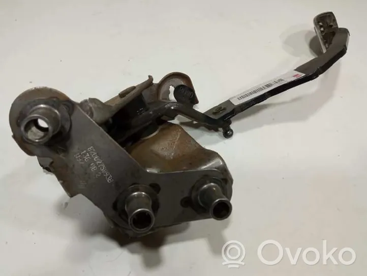 Renault Clio III Clutch pedal 