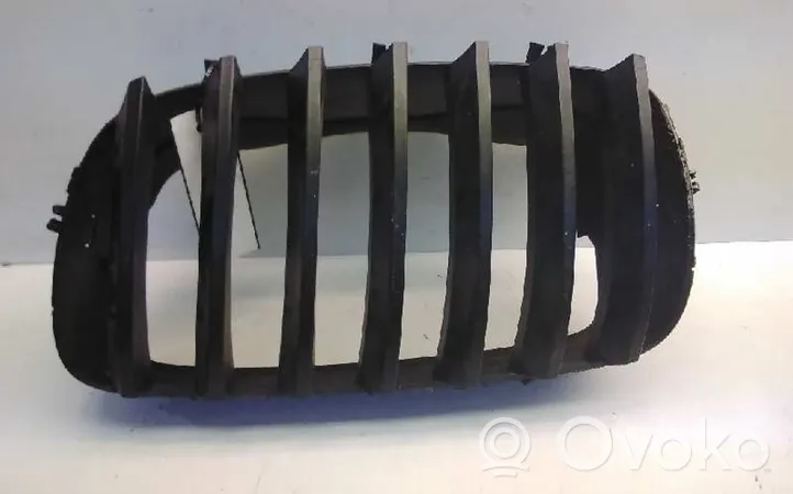 BMW X6 M Grill / Wlot powietrza błotnika przedniego 51137157687