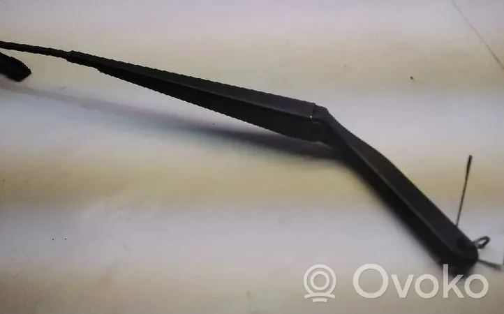 BMW X6 M Front wiper blade arm 