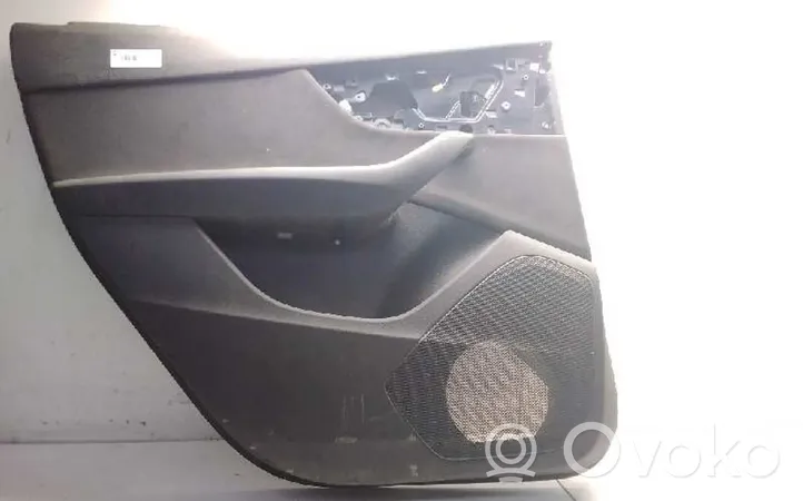 Audi Q7 4M Rivestimento del pannello della portiera posteriore 4M0863981