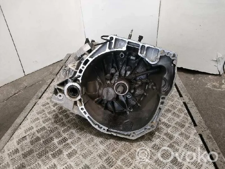 Nissan Qashqai Manual 5 speed gearbox TL4137