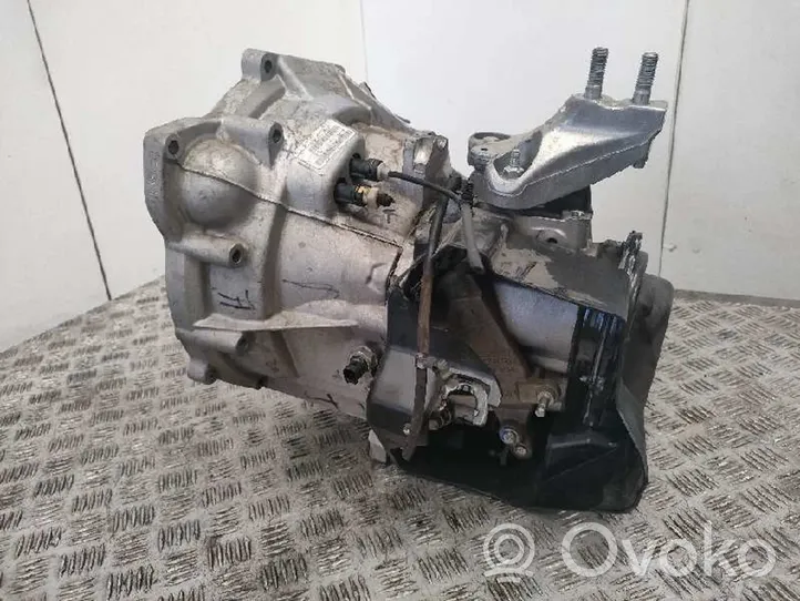 Ford Ka Mechaninė 5 pavarų dėžė DG1BR7002BSA