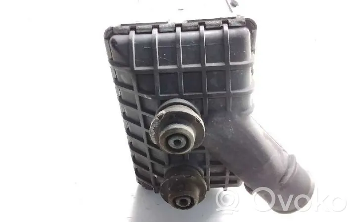 Hyundai i30 Radiatore intercooler 282702A570