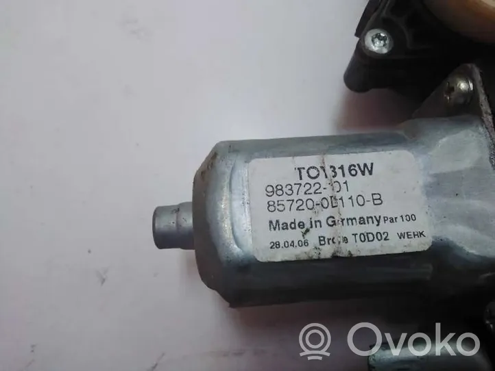 Toyota Yaris Alzacristalli manuale della portiera anteriore 857200L110B