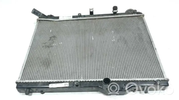 Suzuki Swift Radiateur de refroidissement 0015631