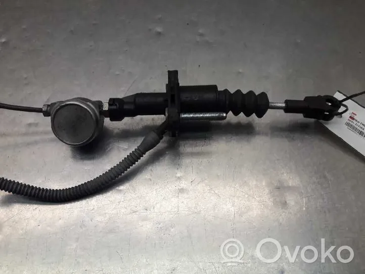 Opel Zafira A Clutch slave cylinder 90581565