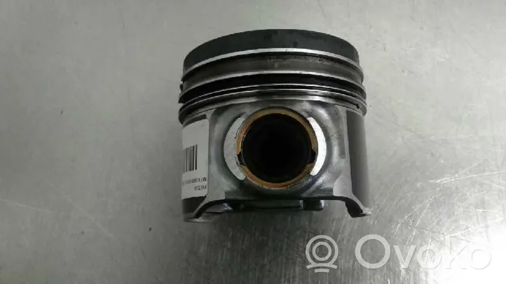 Mitsubishi Outlander Piston 