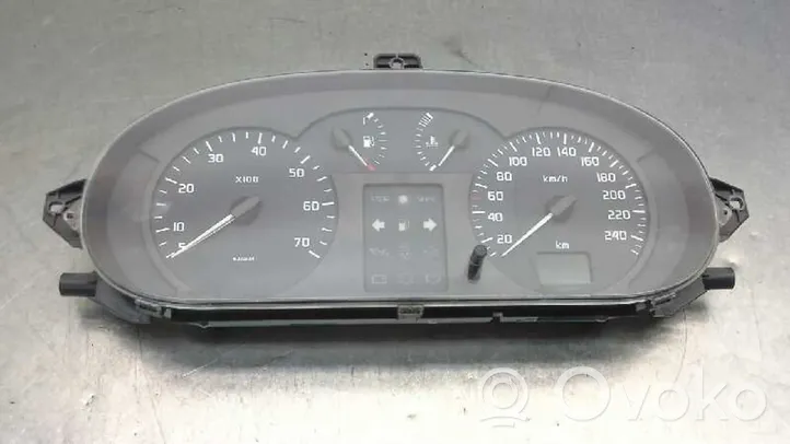 Renault Megane I Speedometer (instrument cluster) 8200071820