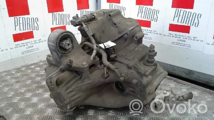 Nissan Primera Mechaninė 5 pavarų dėžė 2J6-1