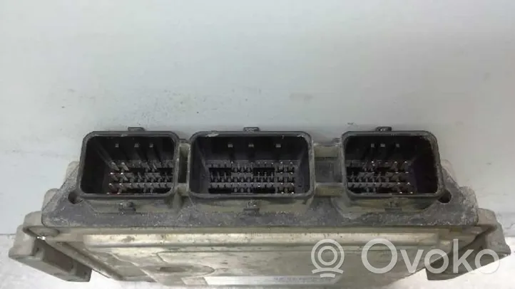 Nissan Interstar Sterownik / Moduł ECU 0281011940