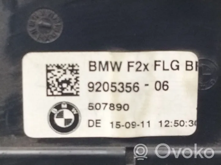 BMW 1 E82 E88 Dash center air vent grill 920535606