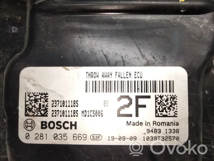 Dacia Dokker Sterownik / Moduł ECU 237101118S