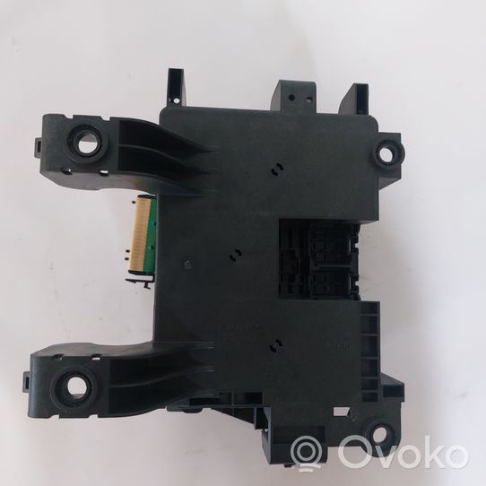 Saab 9-7X Module de fusibles 15208328