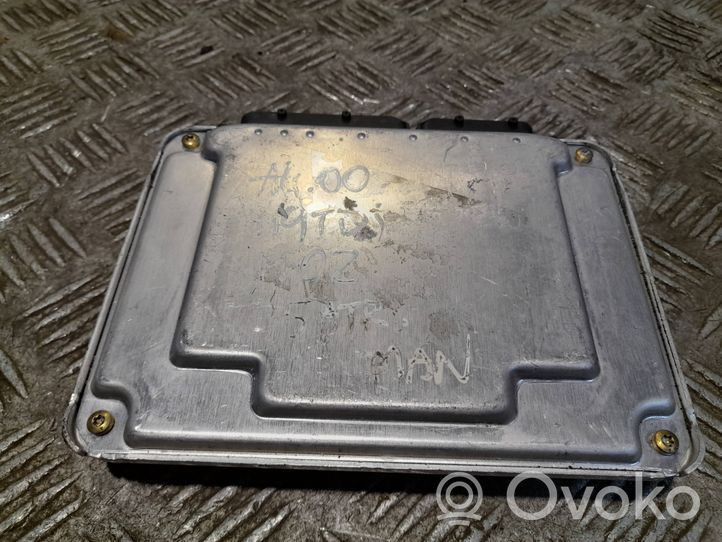 Audi A4 S4 B5 8D Sterownik / Moduł ECU 038906019AN