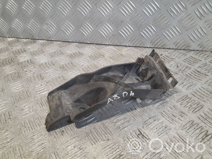 Audi A8 S8 D3 4E Supporto di montaggio del parafango 4E0853921