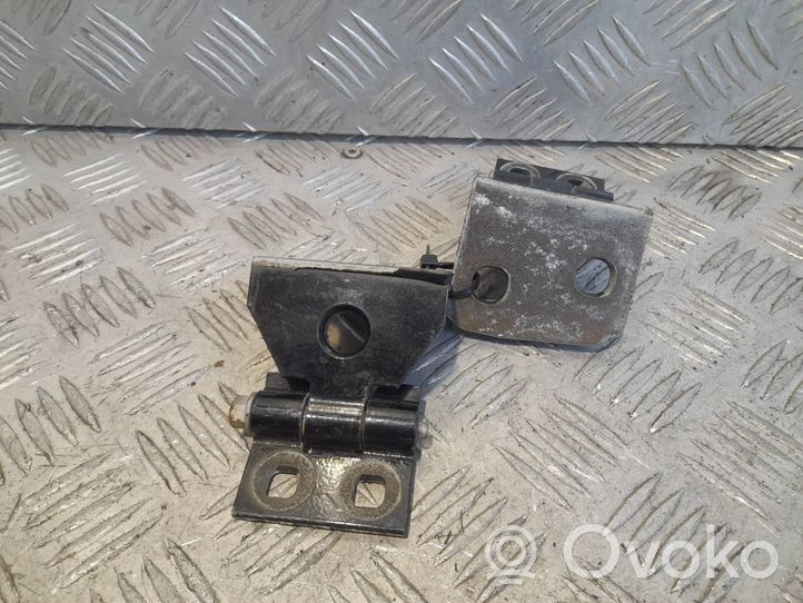 BMW X3 E83 Kit de charnières de porte arrière 3402820