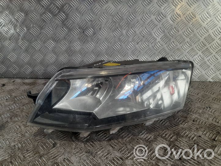 Skoda Octavia Mk3 (5E) Lampa przednia 5E2941015