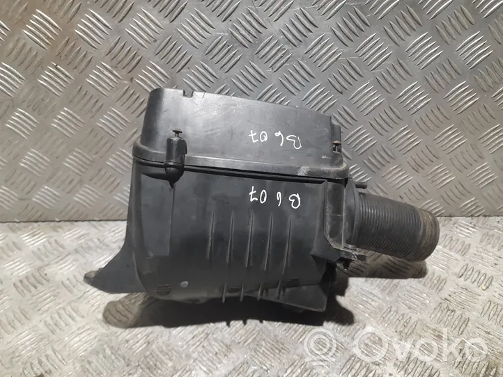 Volkswagen PASSAT B6 Scatola del filtro dell’aria 3C0129607S