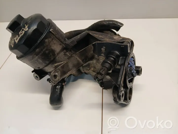 Opel Astra J Supporto di montaggio del filtro dell’olio H2745003